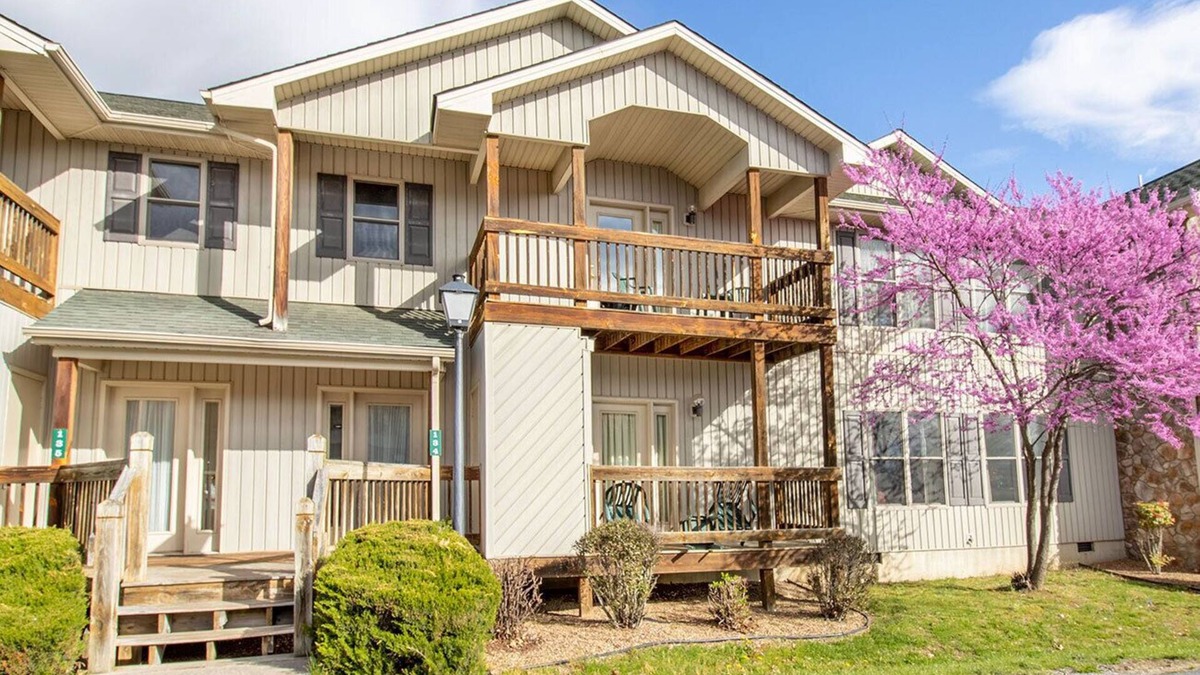 McGaheysville Condo | Woodstone Meadows Premium Two Bedroom