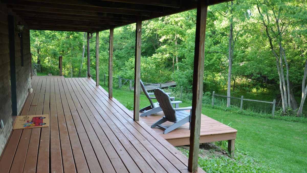 Middletown Apartment | Woodsy Lair in Historic Middletown Valley