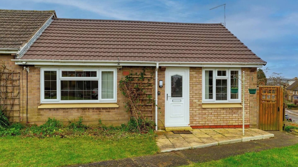 Wootton House | Wootton 2-Bedroom Bungalow