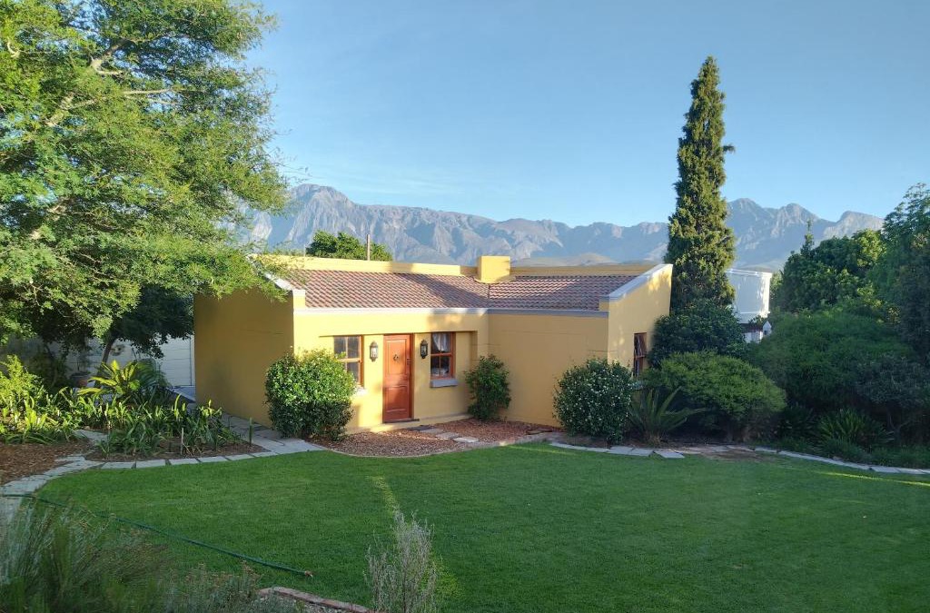Worcester Apartment | Worcester Garden Cottage