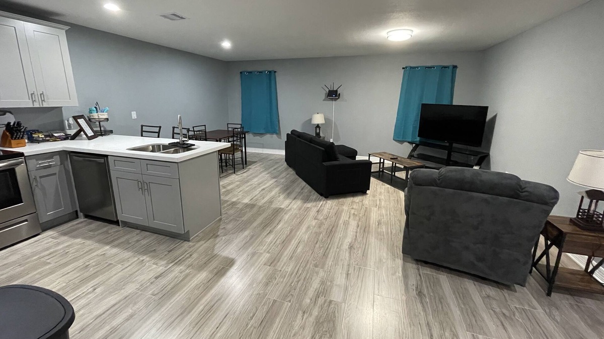 Lakeview  Jefferson County Apartment | Worker’s Lodging Home away from home