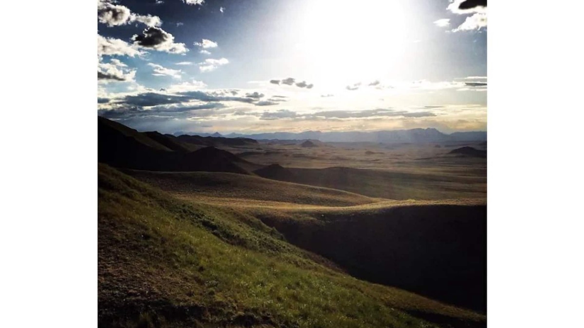 Augusta House | Working Cattle Ranch, Between Yellowstone and Glacier!