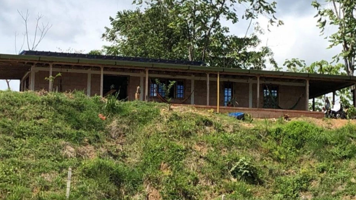Cimitarra House | Working126 hectares (roughly 300 acres) cattle ranch/finca provided with horses.
