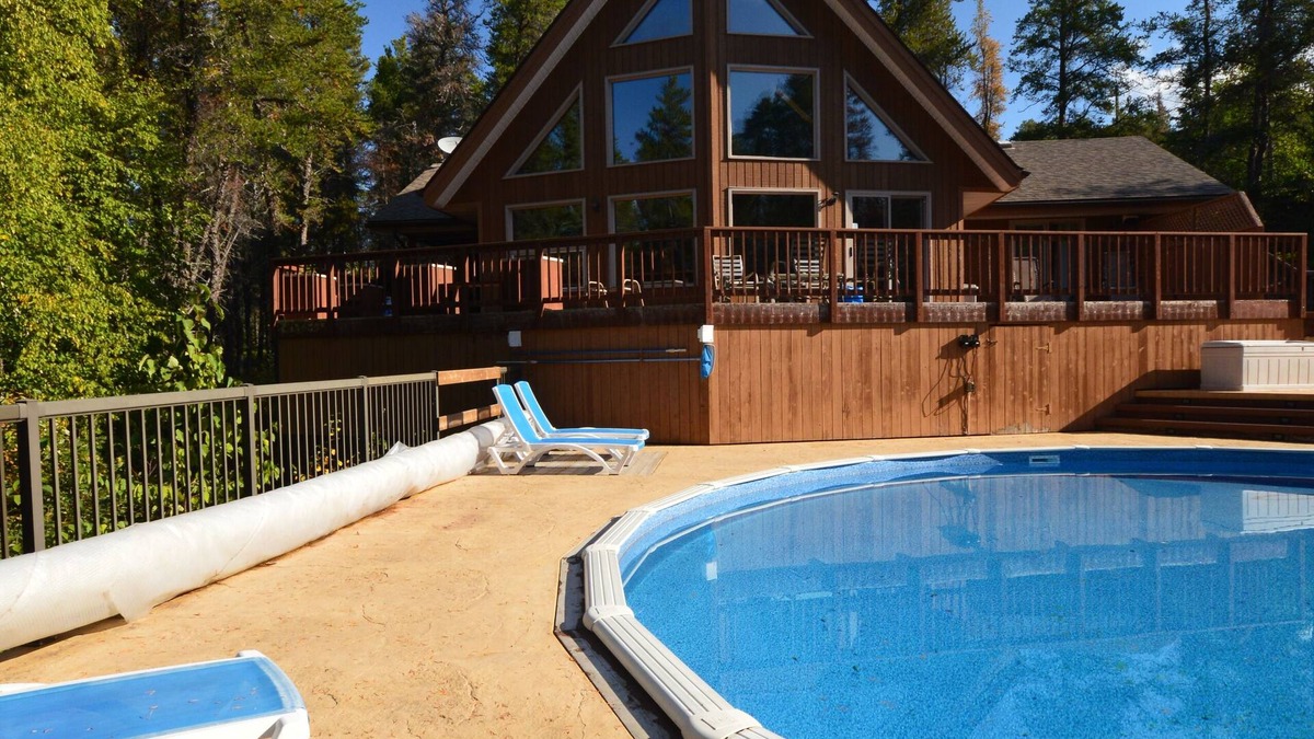 Lester Beach Cottage | World Class Executive Property