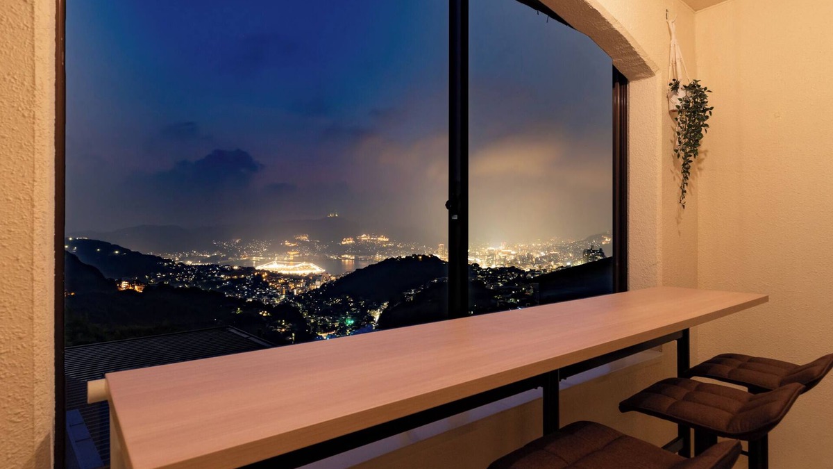 Nagasaki Apartment | World's New Top 3 Night View - Nagasaki Stay | Free Parking | 10 min to Downtown