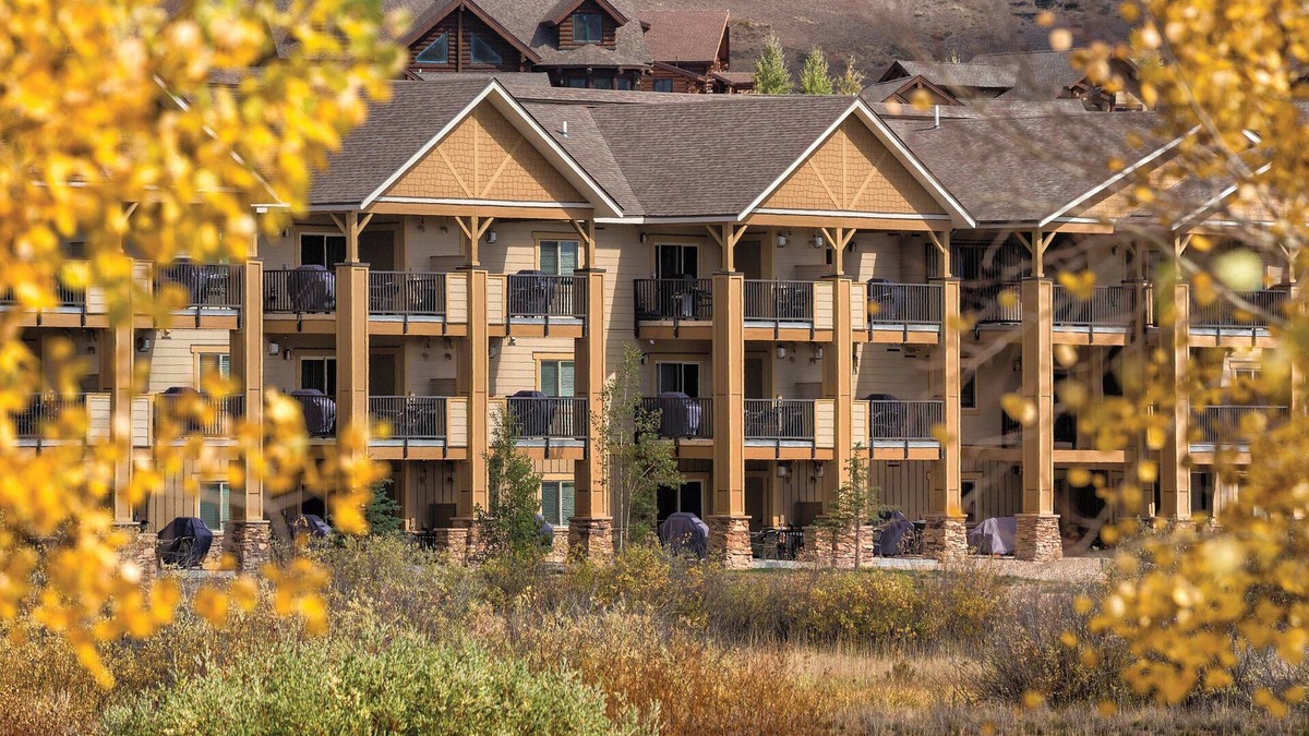 Grand Elk Ranch Hotel | WorldMark Granby - Rocky Mountain Preserve