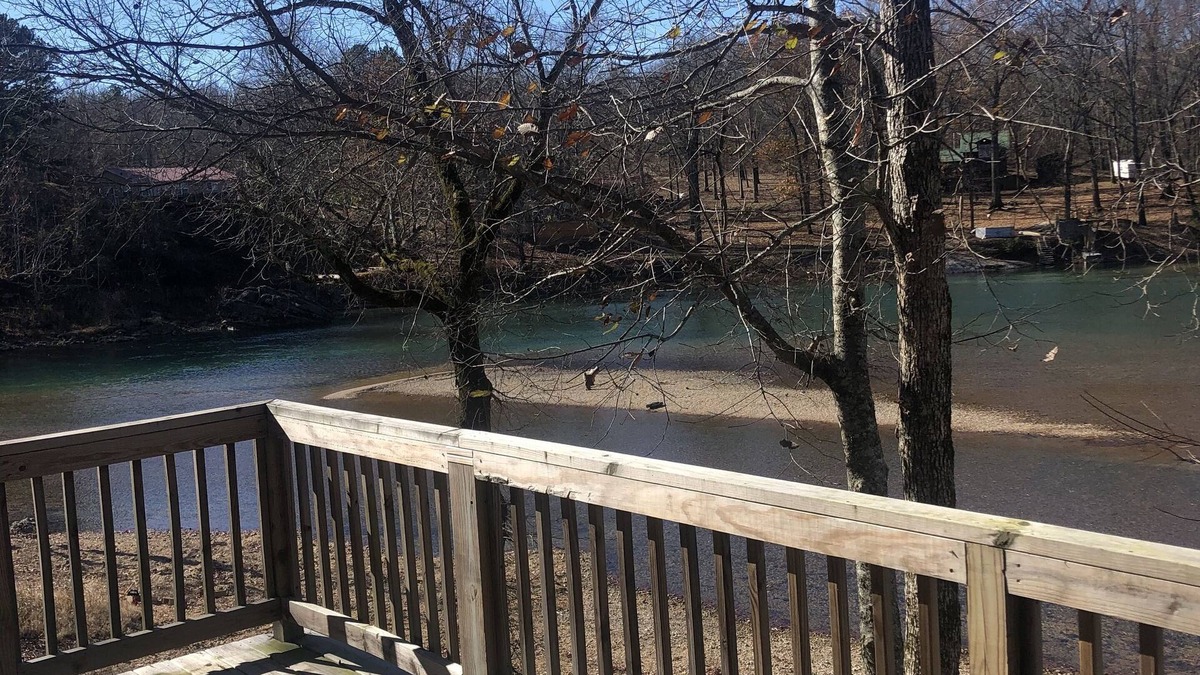 Doniphan House | Worley Bend Cabin on Current River