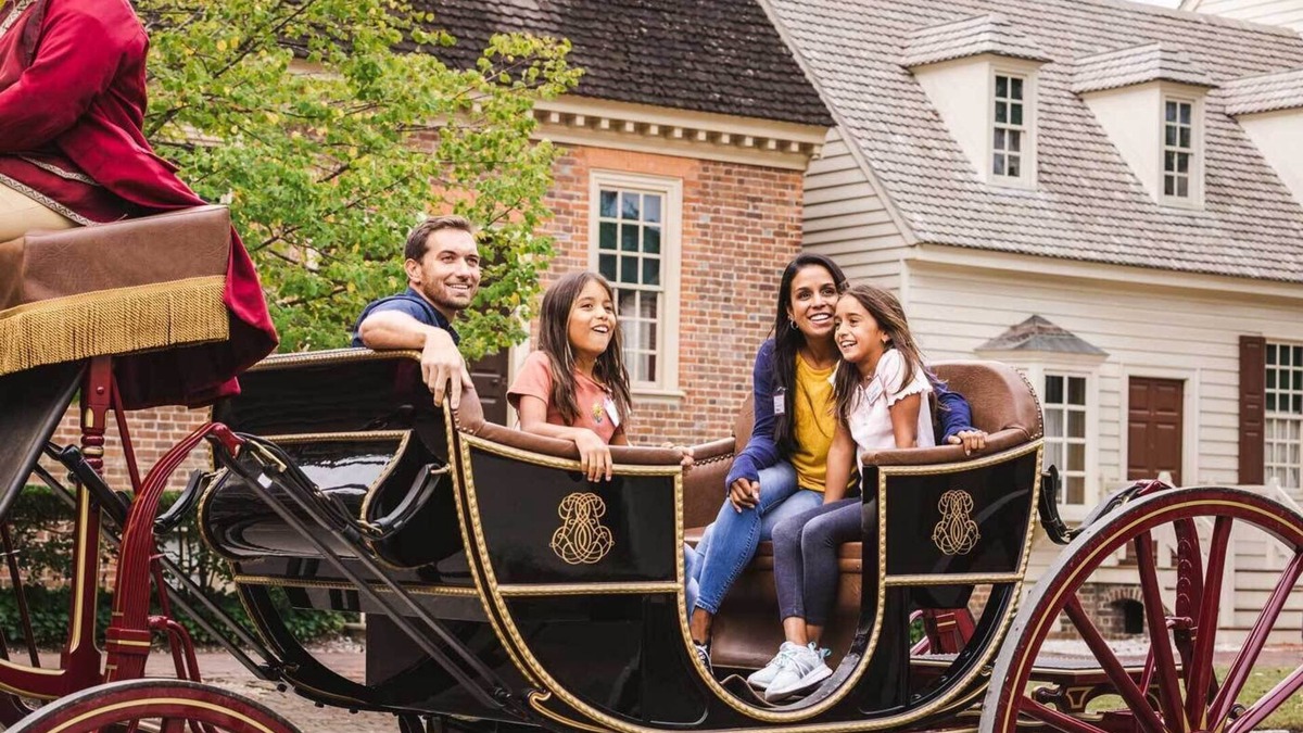 Berkeley House | WOW! 4BDR (12) family townhouse unit at Historic Powhatan Resort.