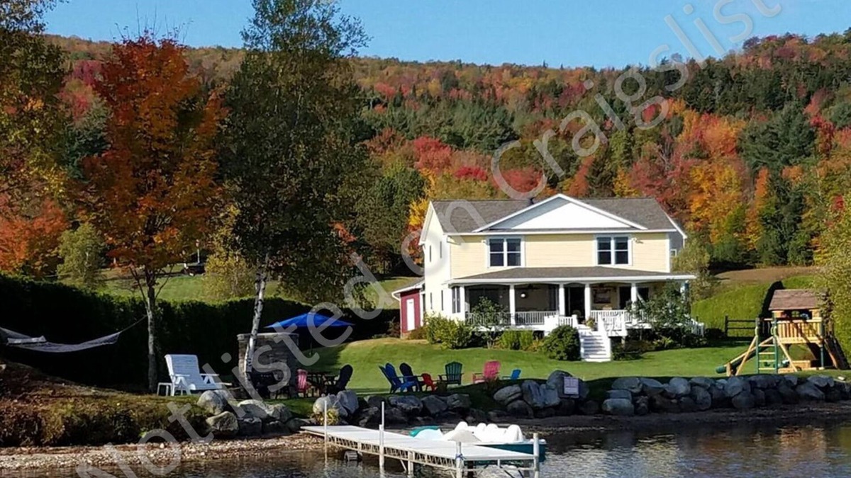 Brighton House | WOW! Must Read "Reviews" on this 4-5 BR. 2 BA. w/Game Rm Lake Front Home