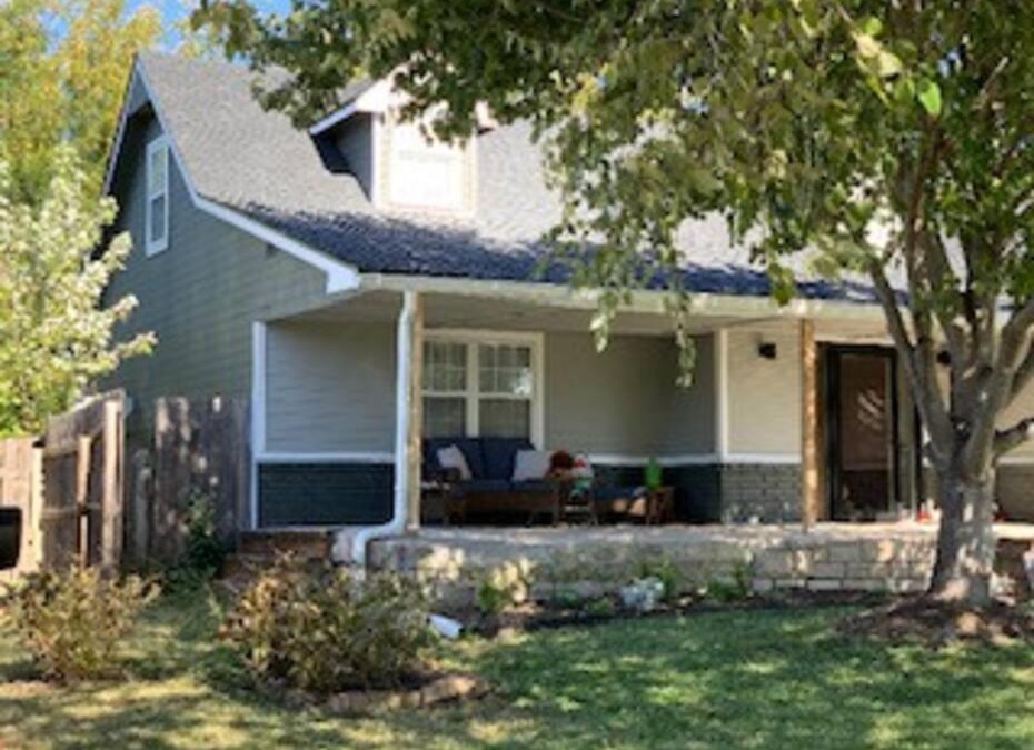 Wichita House | WOW! Spacious Retreat & amazing yard 2400+4bd/3bth
