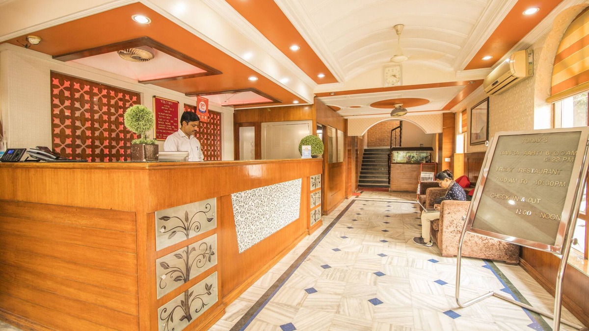 Mayapur Hotel | WOW STAYZ2 Hotel Jahanvi Dale