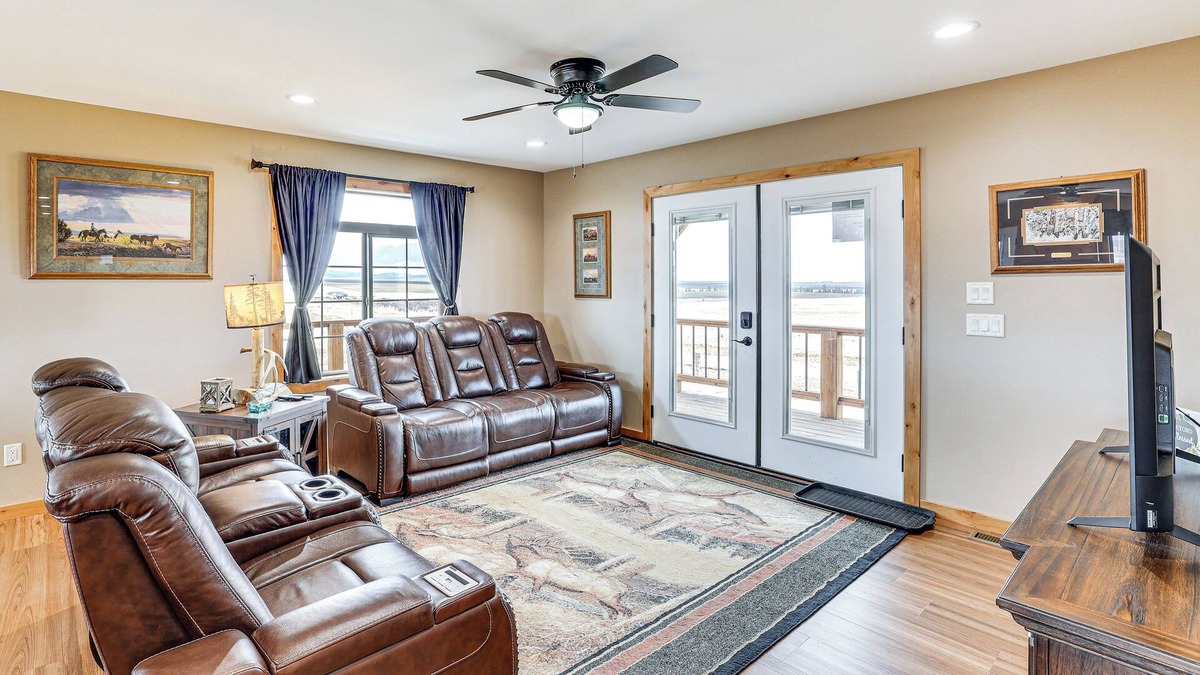 Fenn House | Wraparound Deck: Newly Built Home in Grangeville!