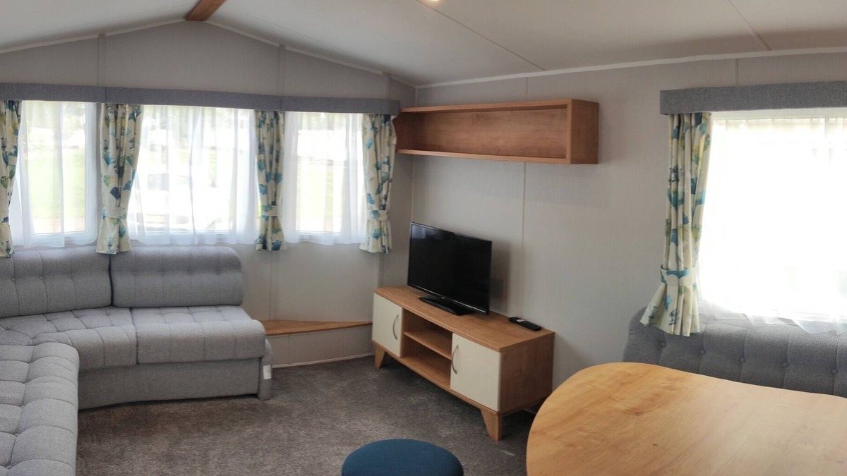 Aldwick House | Wren - 4 Berth Caravan at Copthorne Caravans