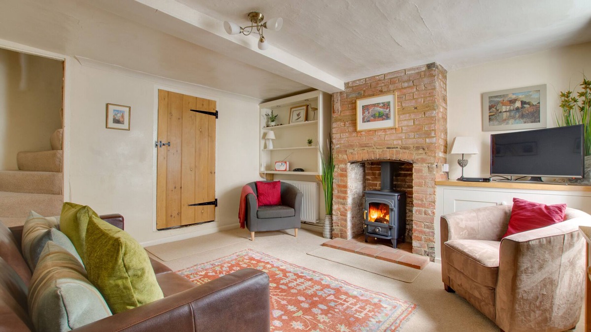 Martlesham Heath House | Wren Cottage - Two Bedroom House, Sleeps 4