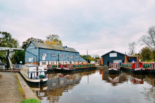 Nantwich Apartment | Wrenbury Mill Apartment