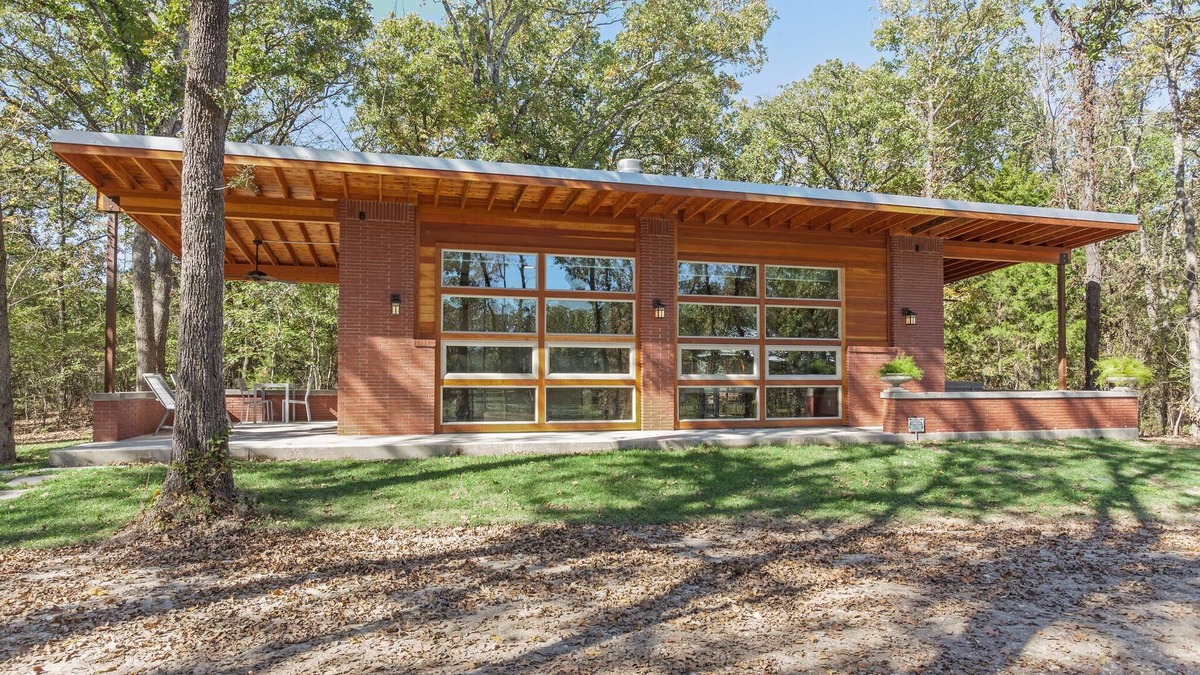 Quinlan Cabin | Wright House - Architectural beauty in the woods