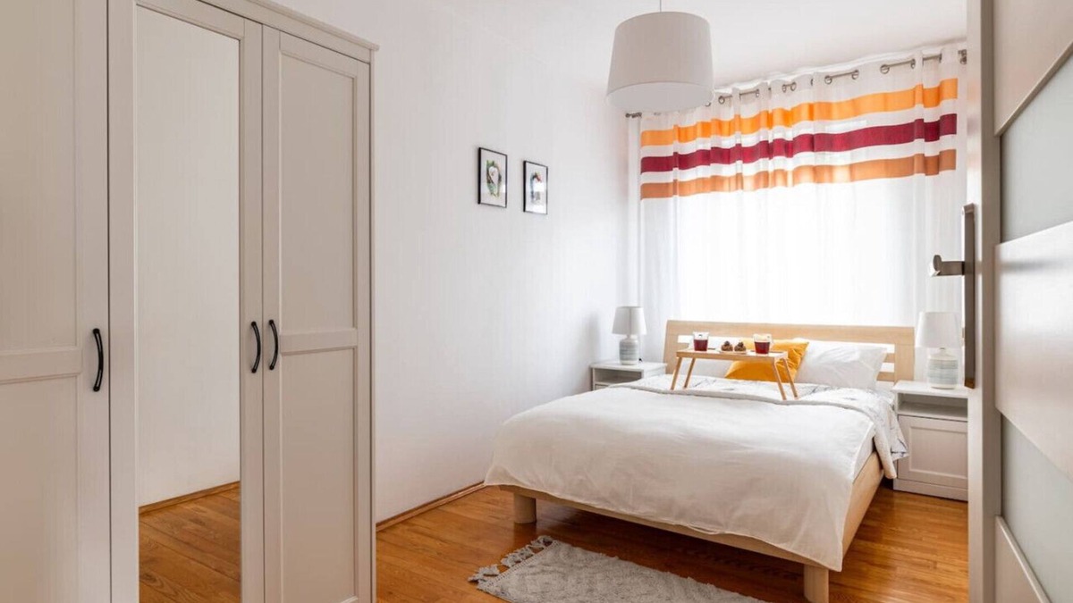 Krzyki Apartment | Wrocław Apartment - Balcony, Park and Tram nearby - by Rentujemy