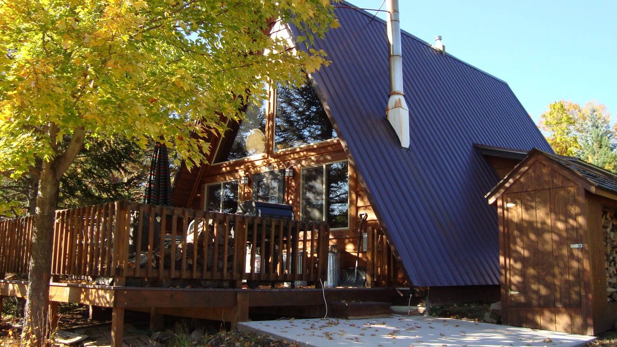 Bessemer Cabin | Wudenknipple