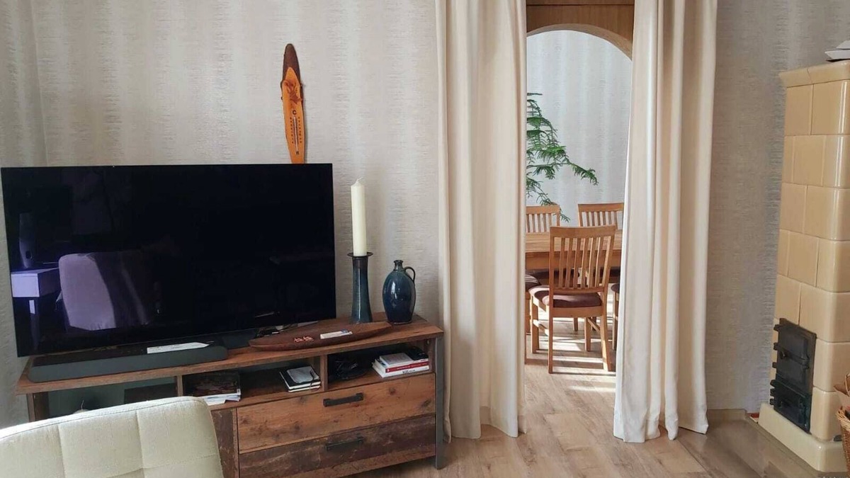 Rudolstadt Apartment | Wunderschöne Altbauwohnung mit Grosser Sonnenterrasse