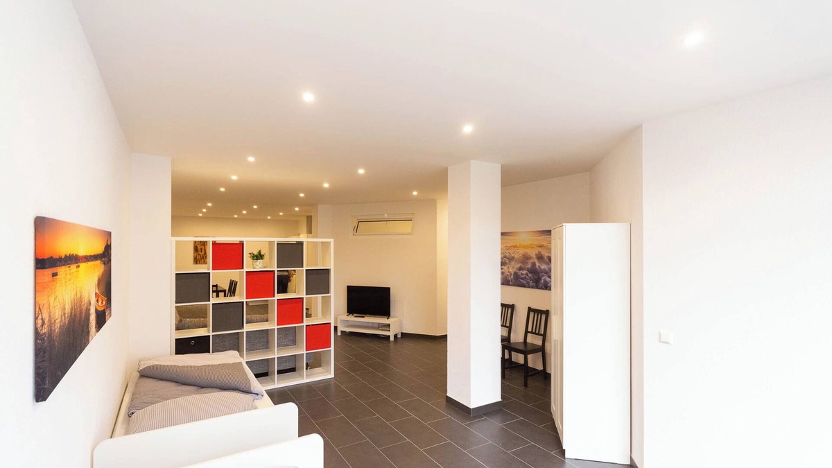Plochingen Apartment | Wunderschöne Geräumige Wohnung für bis zu 8 Gäste