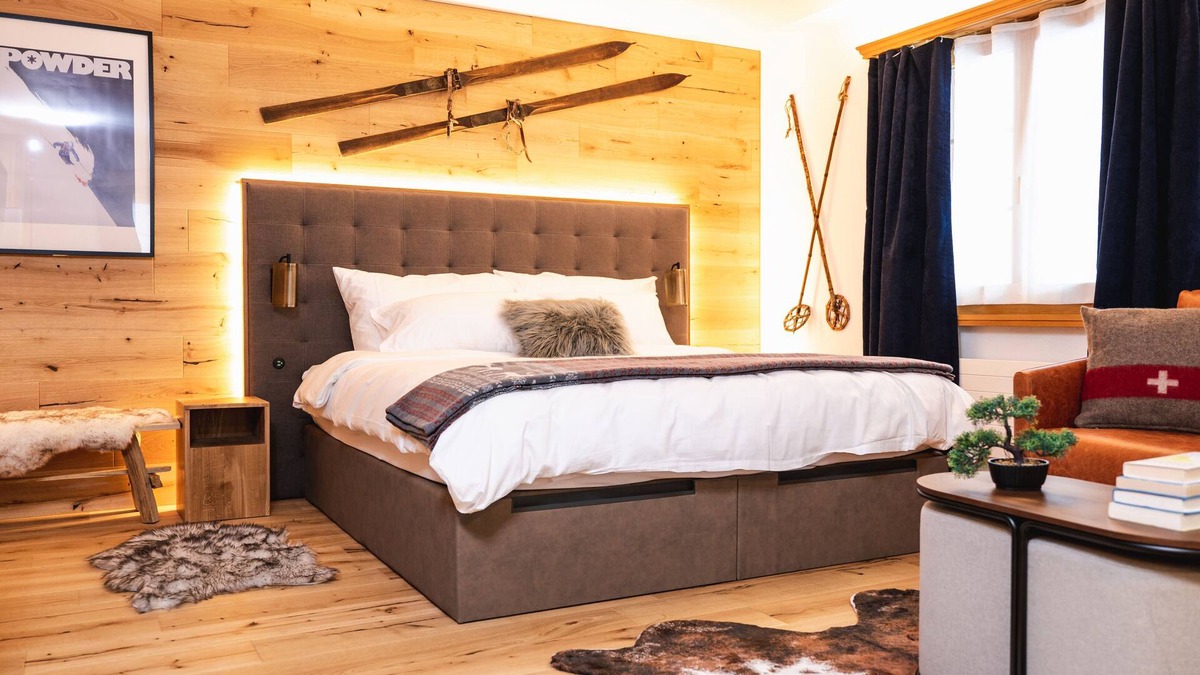 Klosters Platz Apartment | Wunderstay Alpine 3 Chic Studio Central Location