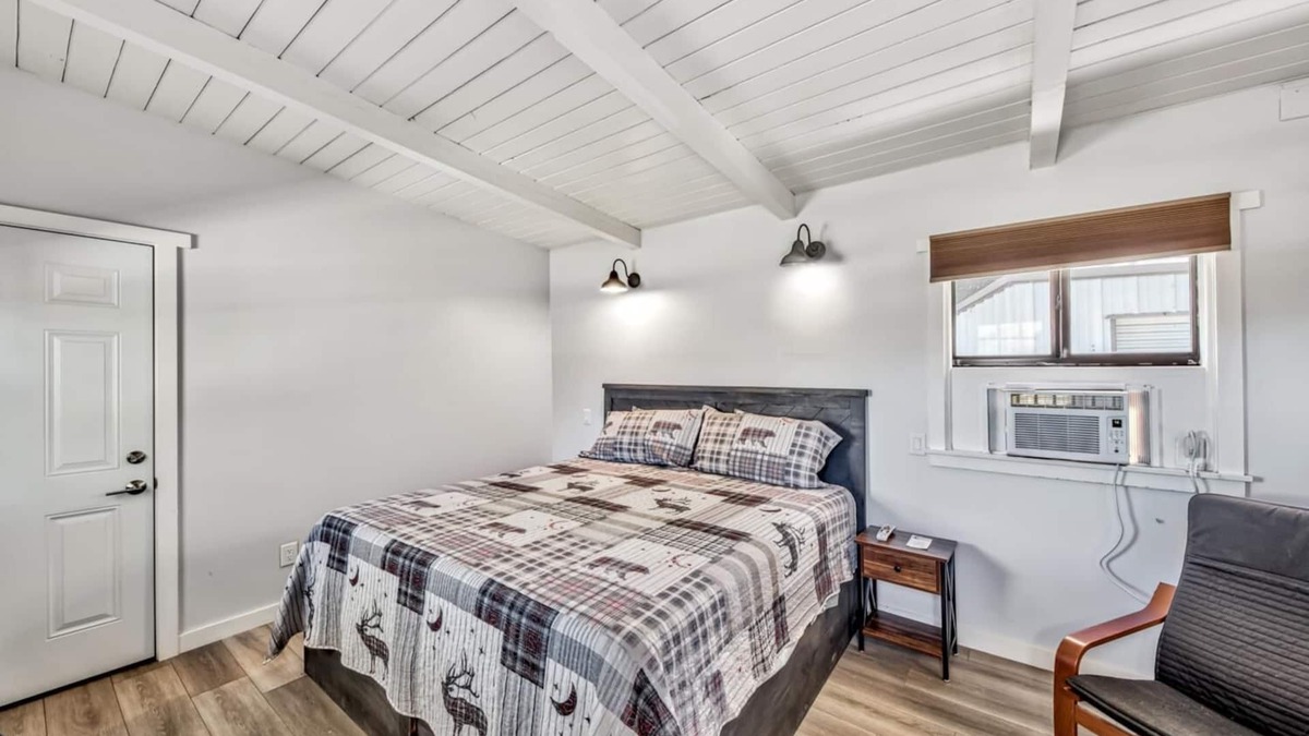 Walker Apartment | WWM 9 · 9 Adventure Base explore The E Sierras WWM