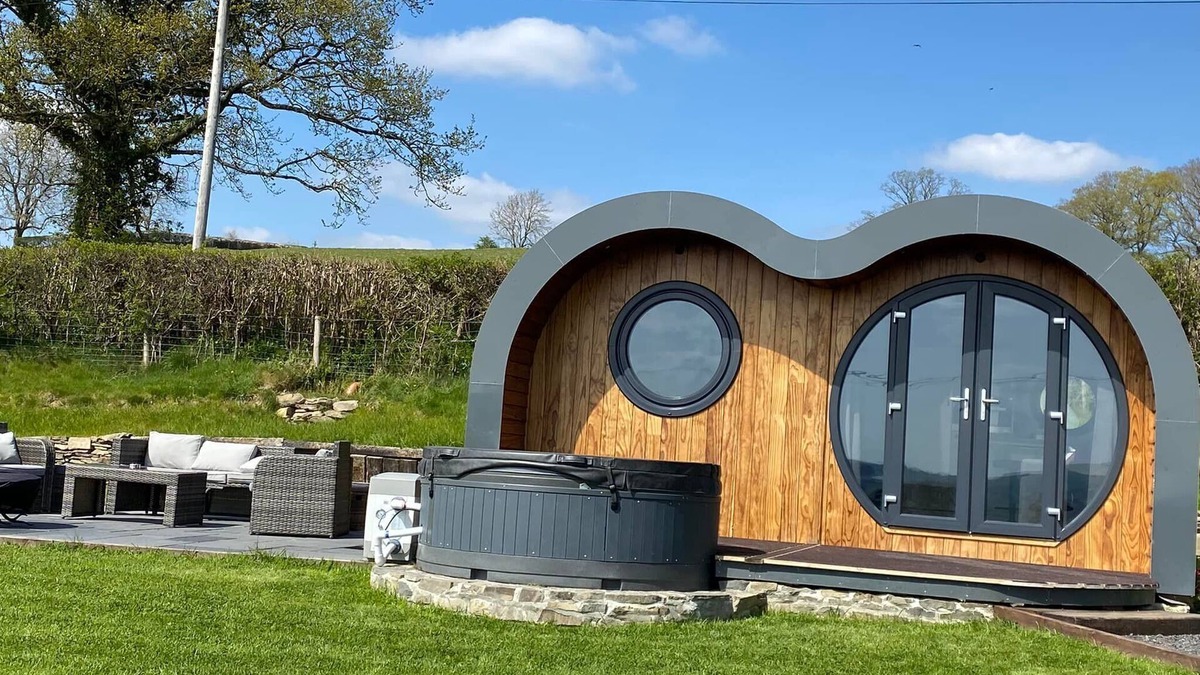 Erwood Cabin | Wye Timber Frame Pod with Private Hot Tub