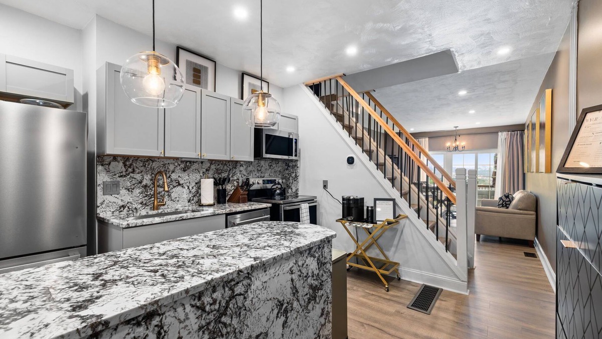 Pittsburgh House | Wylie Days