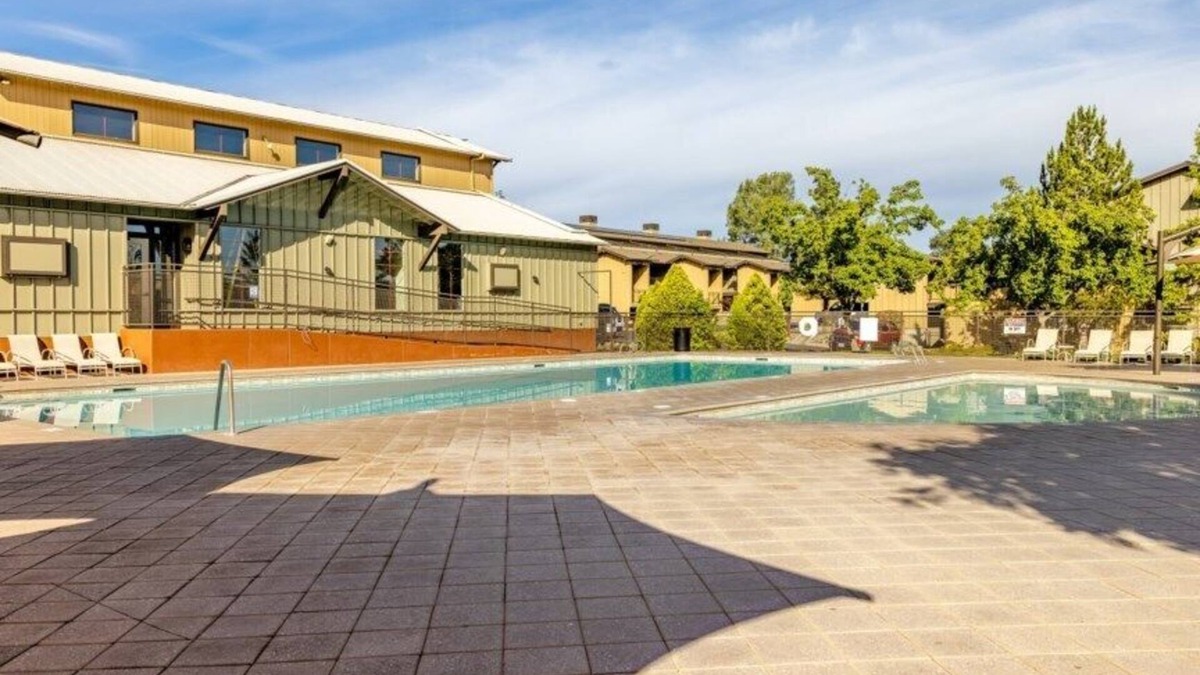 Angels Camp Condo | Wyndham Angels Camp- Angels Camp, CA - 1 Bedroom