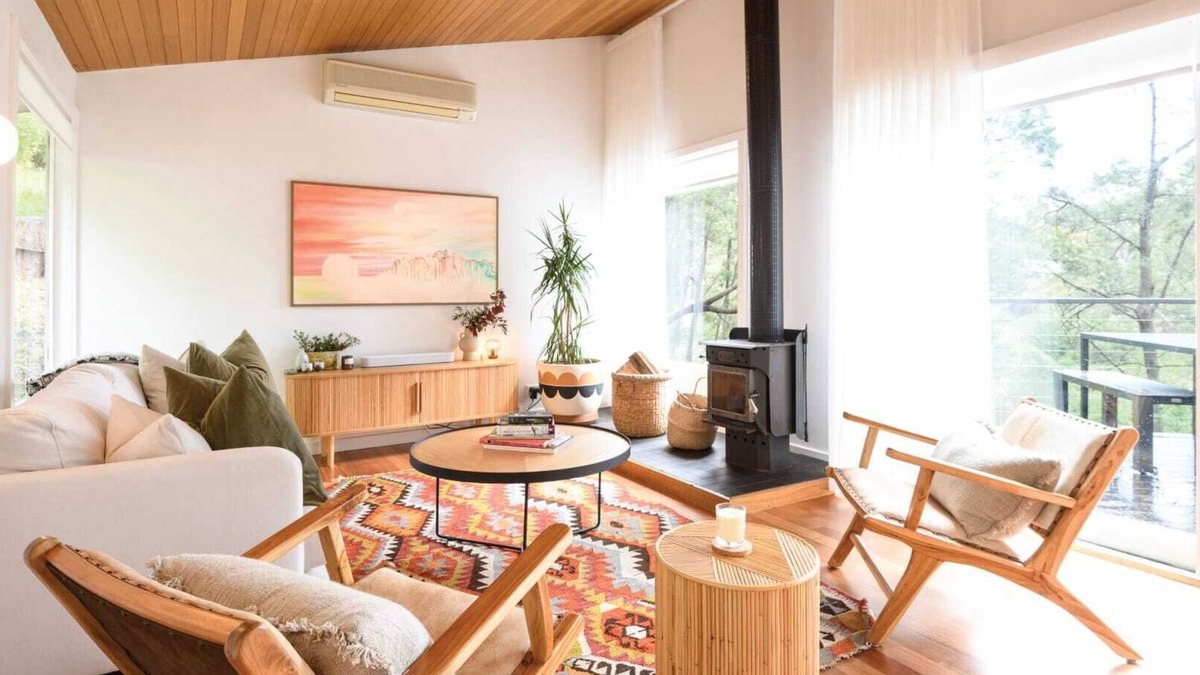 Hepburn Springs Cabin | Wyuna Summary: This s