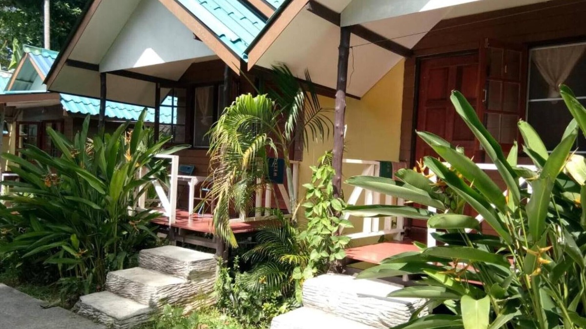 Bai Lan House | X-BAR and Bungalow