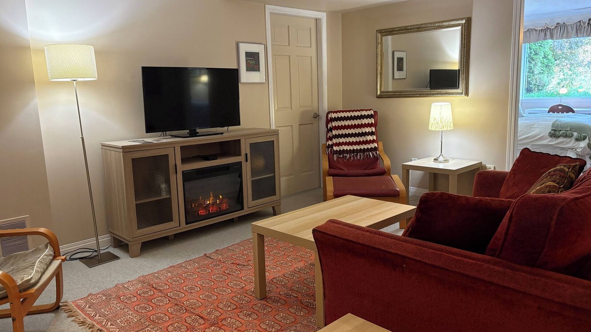 Cobble Hill House | Xanadu 1 Suite - 2 bedroom Luxury on 11 private acres