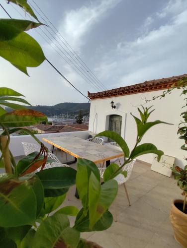 Poros Apartment | Xasteria apartment Ξαστεριά