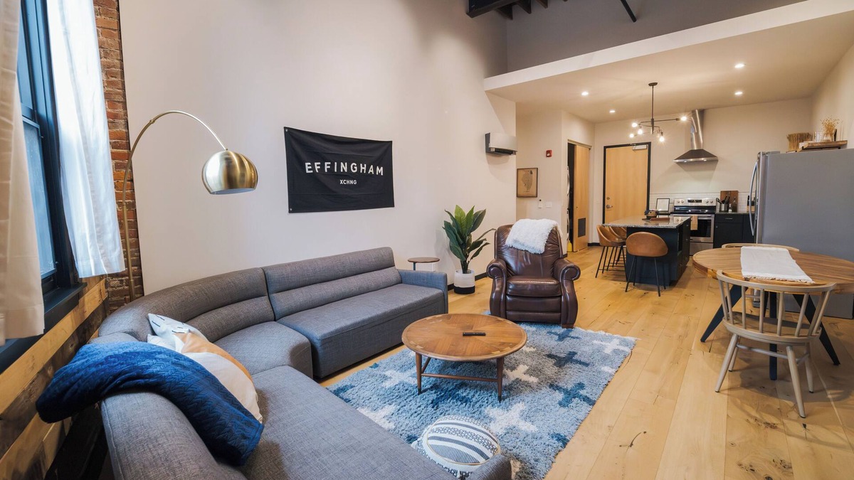 Effingham Apartment | XCHNG Unit C. 2 bd 2 ba.