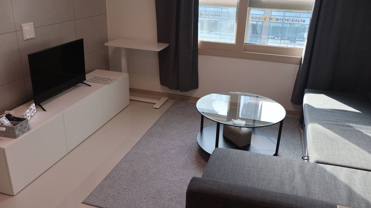 Namyangju Condo | Xi Dasan Station Condo 1 min from DASAN metro station. Ideal for long-term stays, convenient for work and holidays.