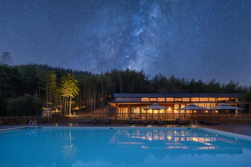 Deqing County Hotel | Xiang Yue Lake International Resort