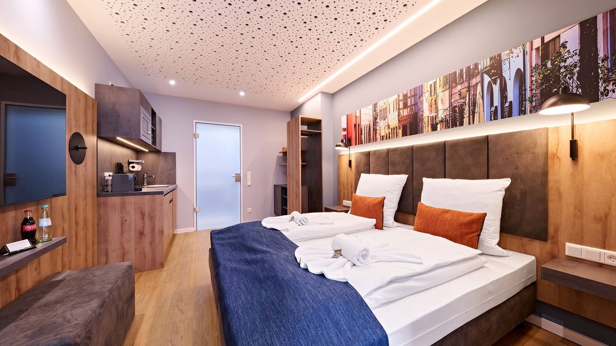 Schafhof Apartment | Xzllenz: SmartTV | Parking | subway | Private