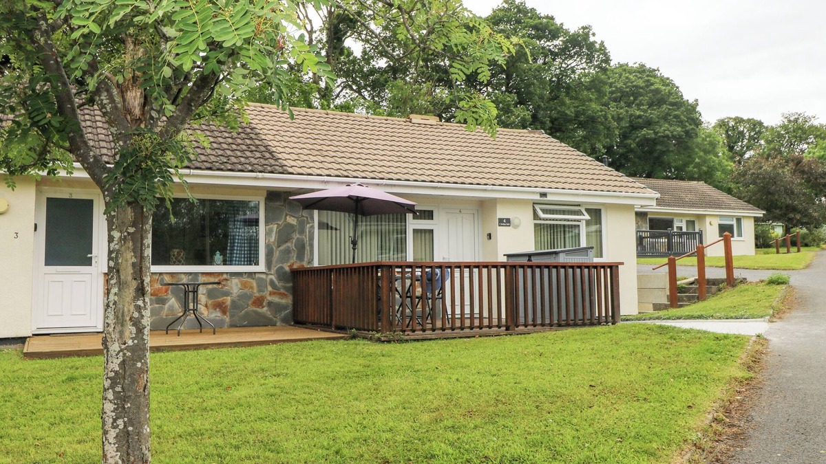 Felinfach Cottage | Y BWTHYN BACH, family friendly in Aberaeron