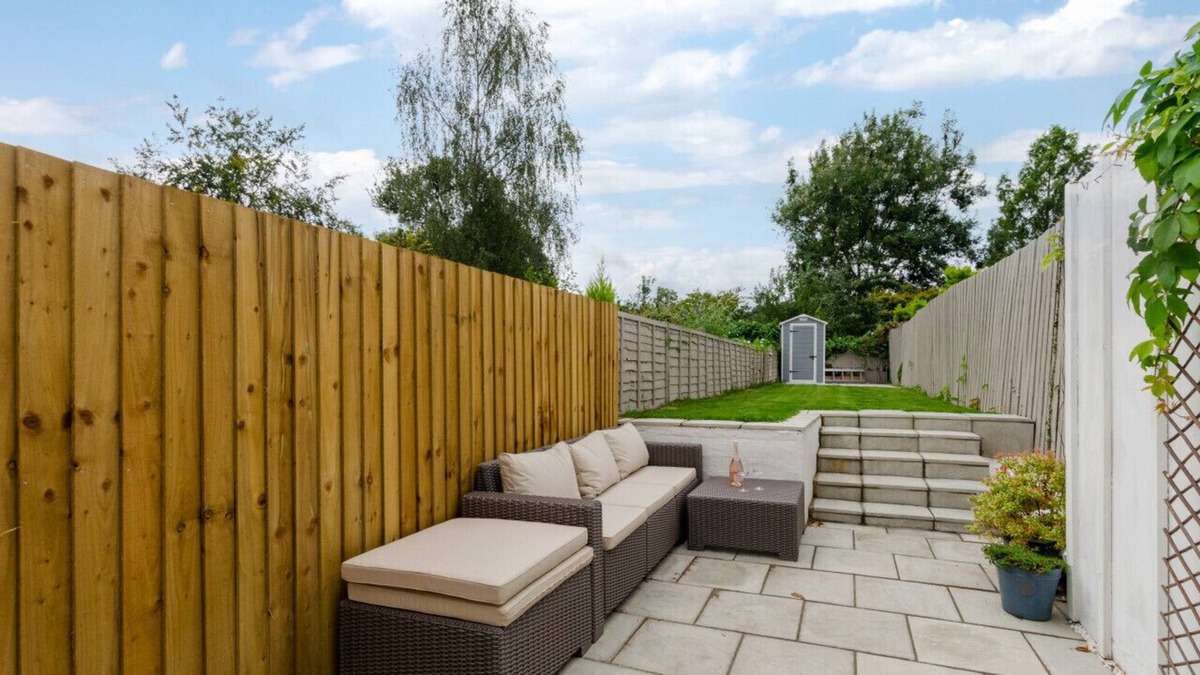 Usk House | Y Bwthyn - Two Bedroom House, Sleeps 4