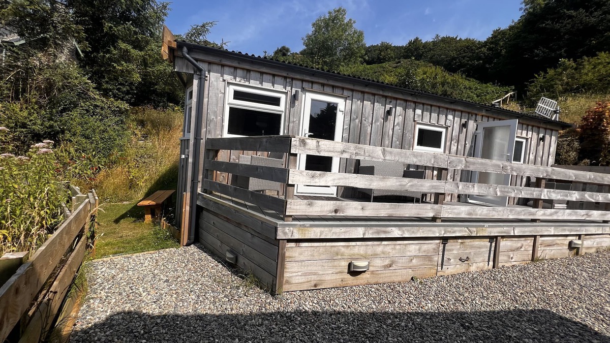 Bryn-crug Cottage | Y Caban - sleeps 4 guests in 2 bedrooms