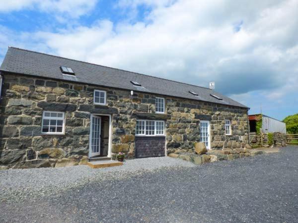 Rhyd-y-clafdy House | Y Stabal