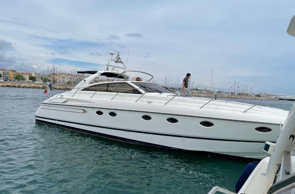 Pointe Croisette Boat Rental | Yacht 17M Cannes Croisette Port Canto,3 Ch,clim,tv