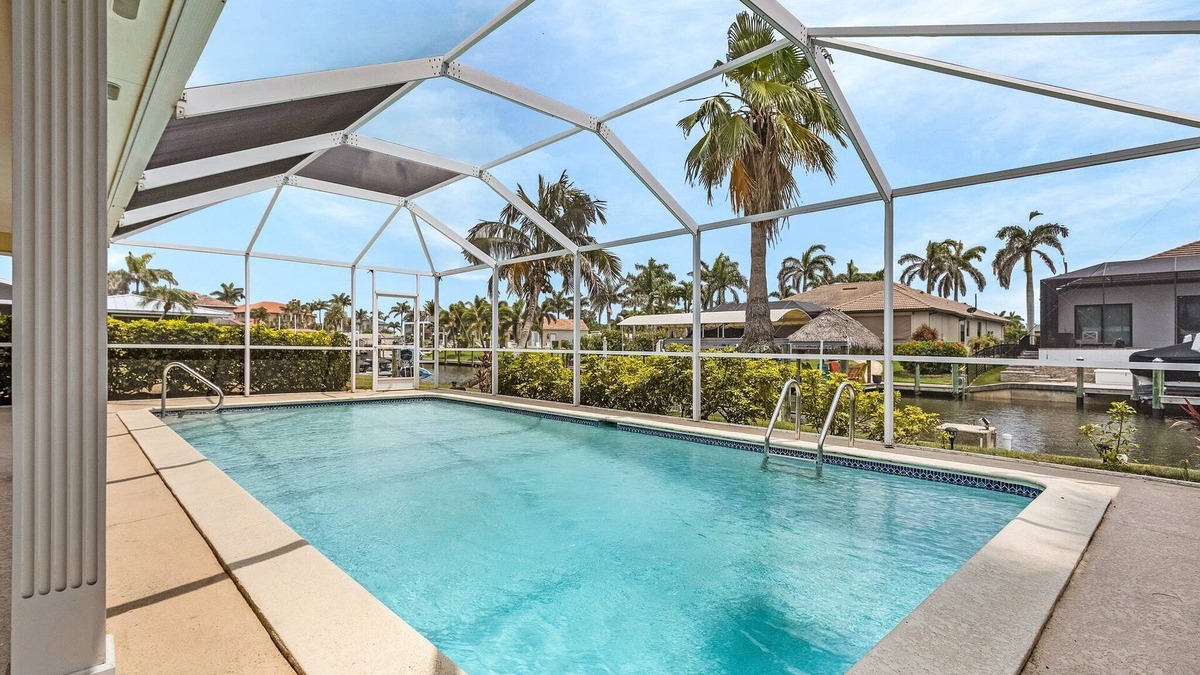 Yacht Club House | Yacht Club Area, Gulf Access, Heated Saltwater Pool - The Queen Elizabeth - Roelens