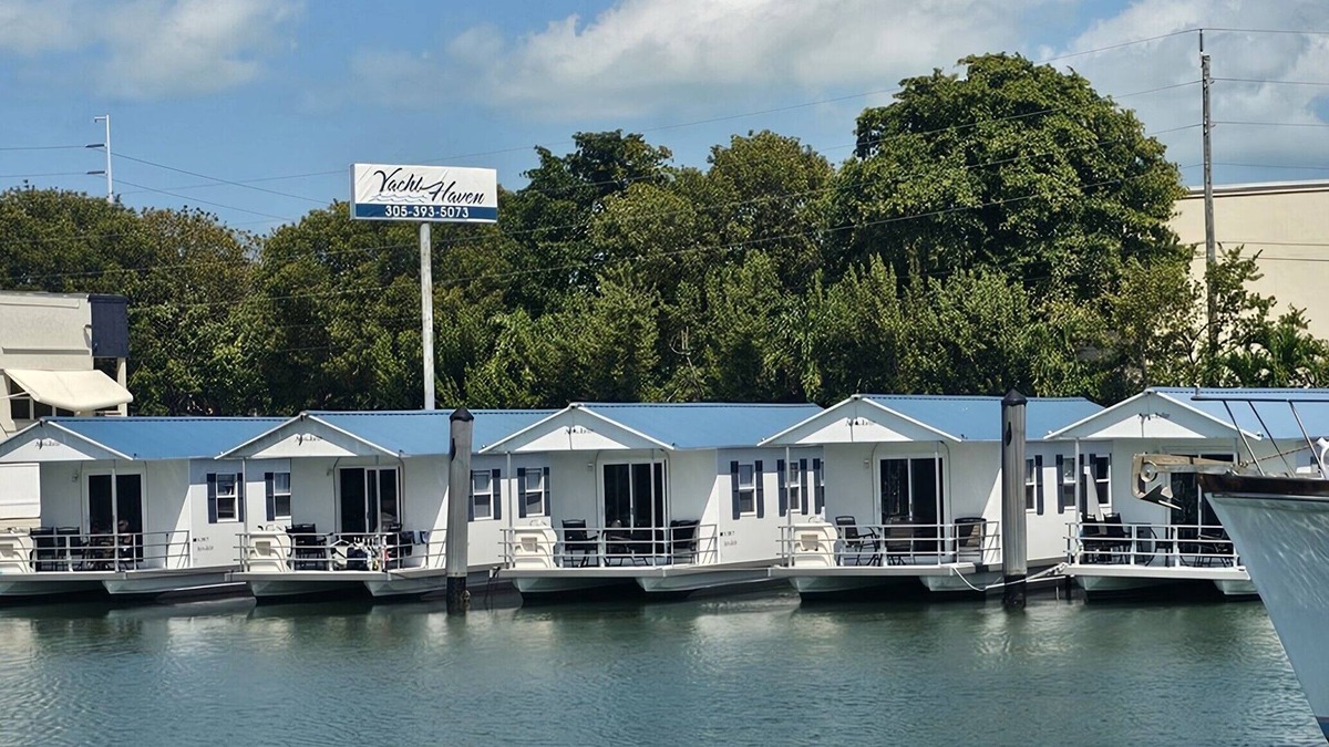 Marathon Boat Rental | Yacht Haven Marina