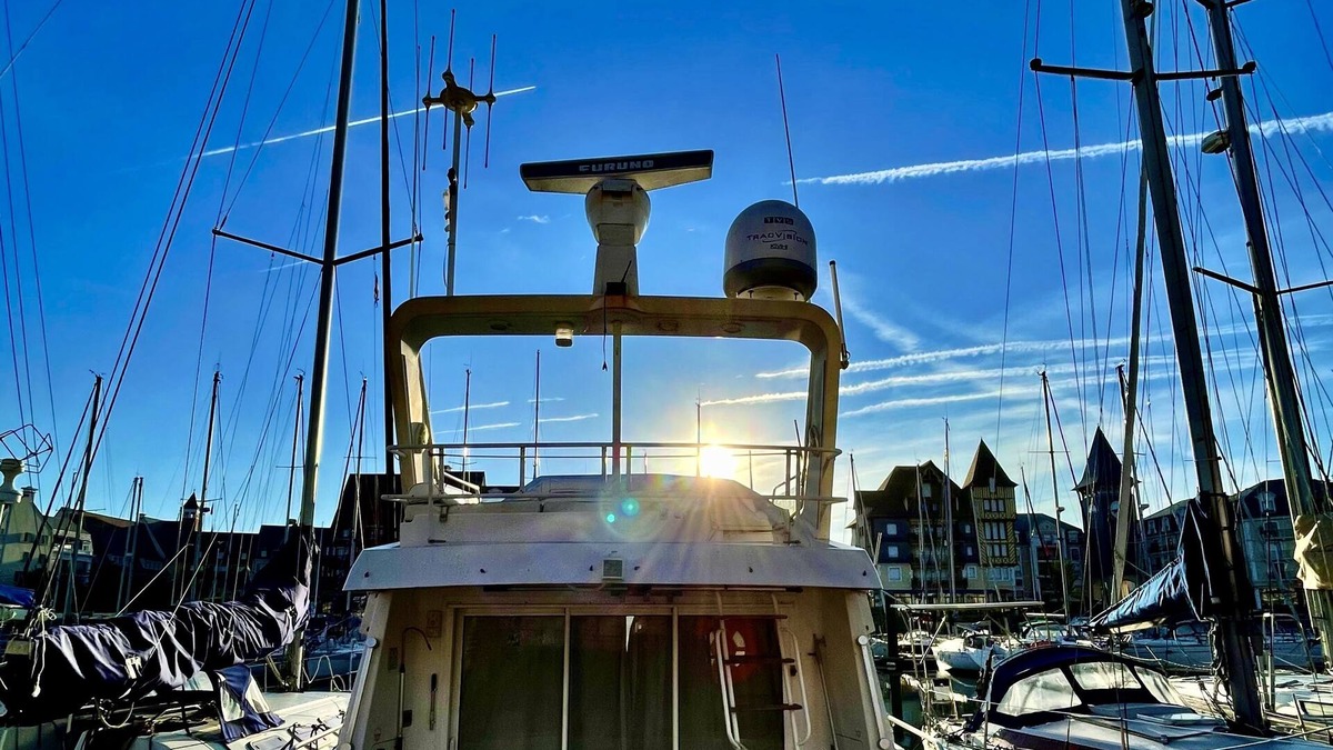 Trouville-sur-Mer Boat Rental | Yacht Privé Deauville