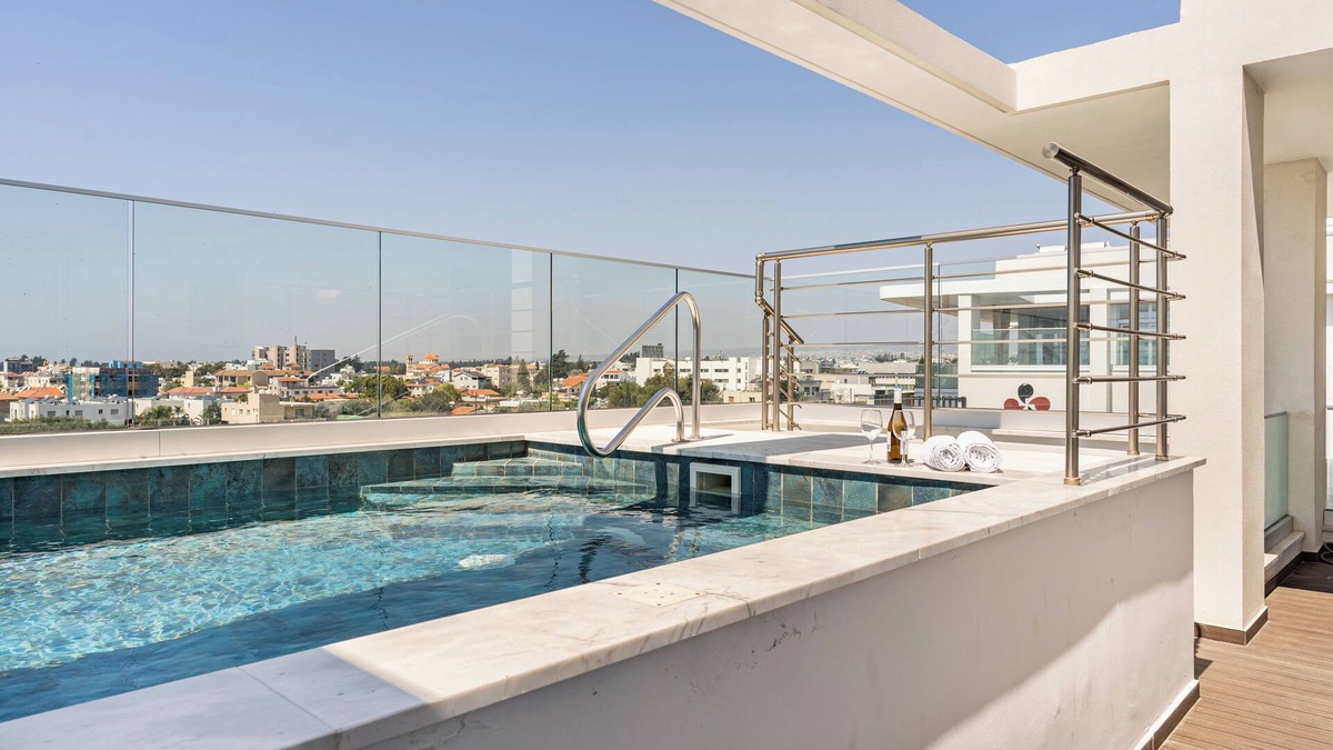 Limassol Apartment | YAMAS Urban Living Platinum 77 Penthouses