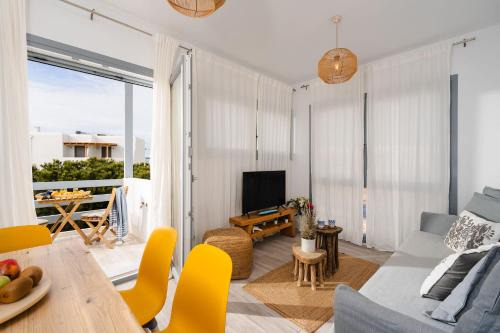Agia Anna Apartment | Yara Apt 40m from the Beach Jacuzzi & Rooftop