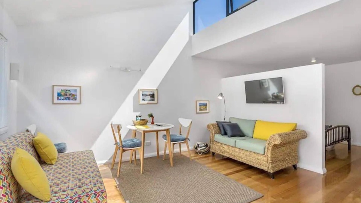 North Hobart Apartment | Yardley on Argyle A Peaceful Hobart Studio