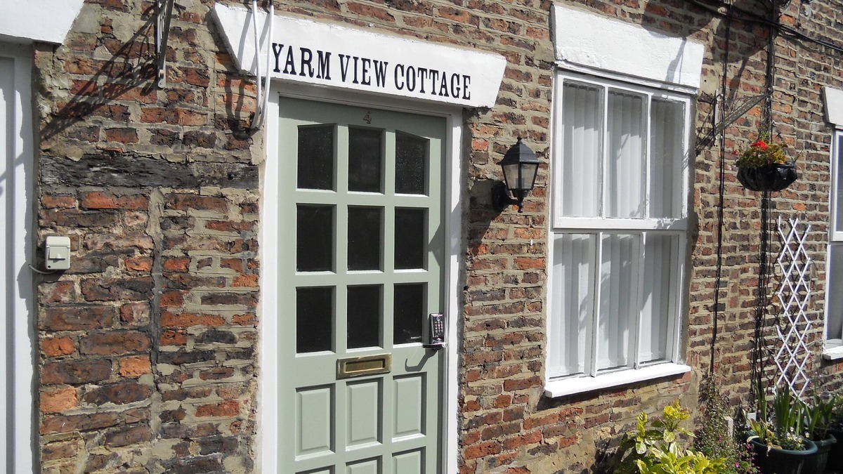 Yarm House | Yarm View Guest House and Cottages