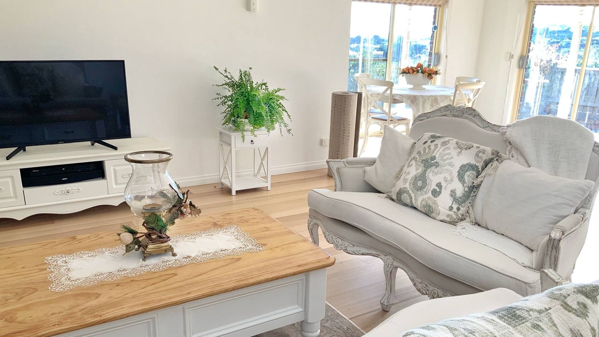 Berwick House | Yarra Residence, Berwick - Chic hillside guesthouse in a charming village